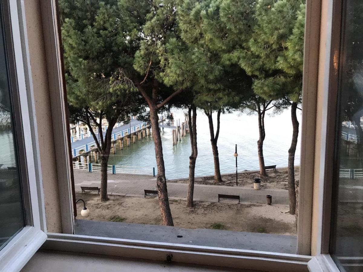 Uno Sguardo Sul Lago Appartam Passignano sul Trasimeno Exteriör bild